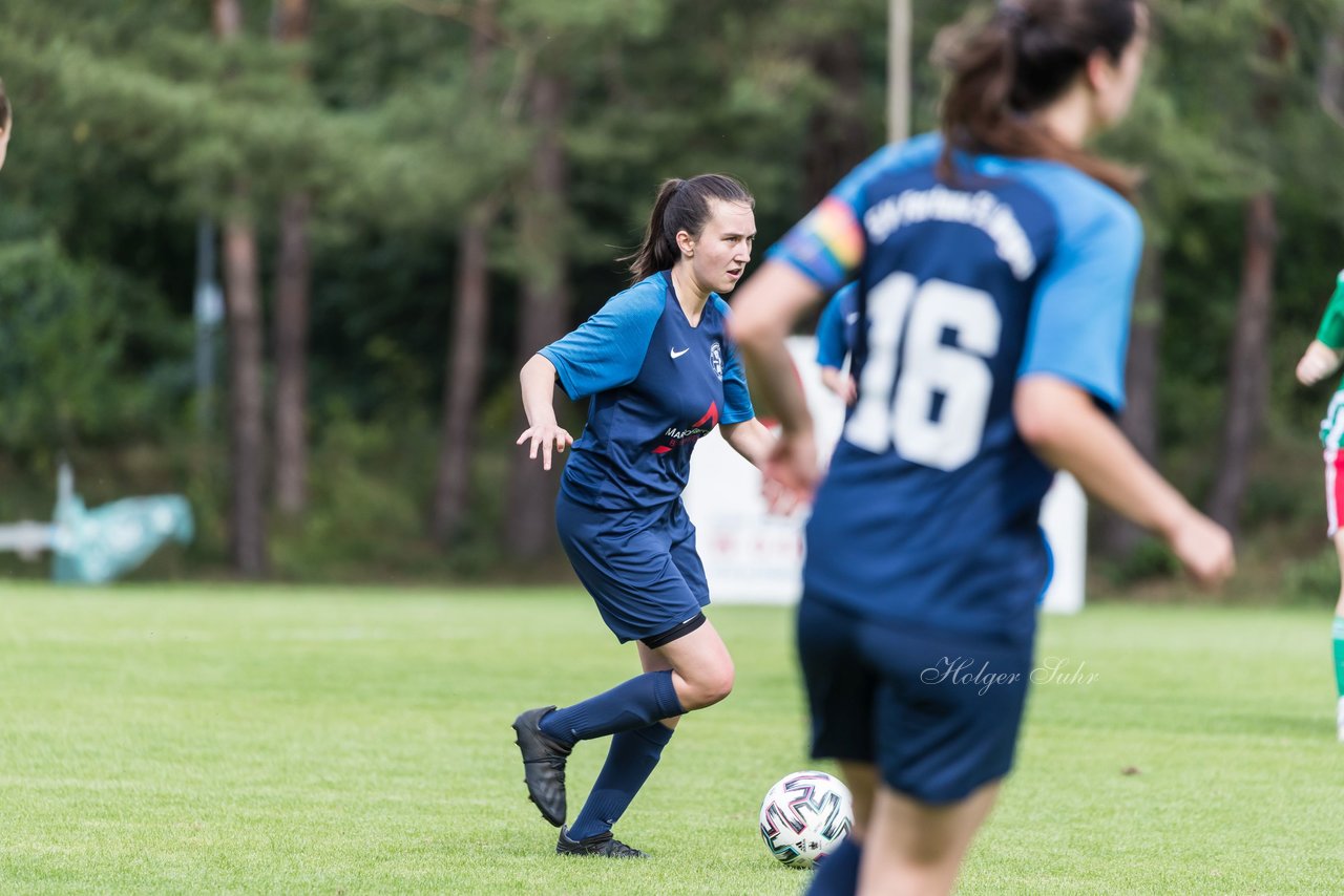 Bild 245 - F SV Boostedt - SV Fortuna St. Juergen : Ergebnis: 2:1